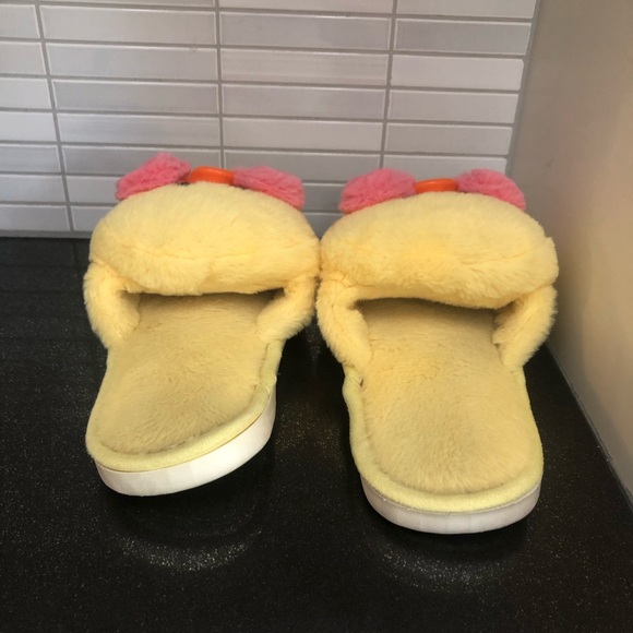 Ladies fuzzy duck slippers - Picture 5 of 7